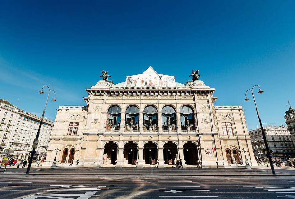 vienna opera guided tours