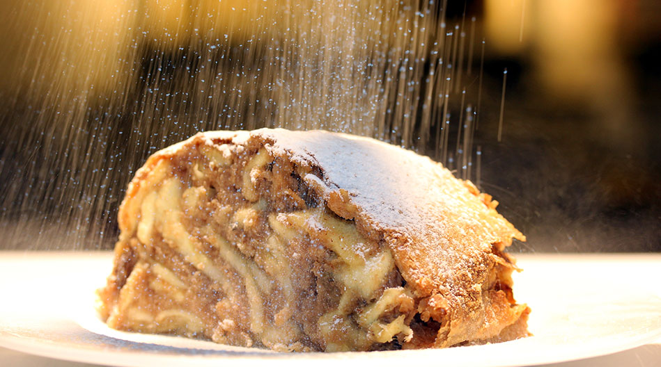 Viennese Apple Strudel Show