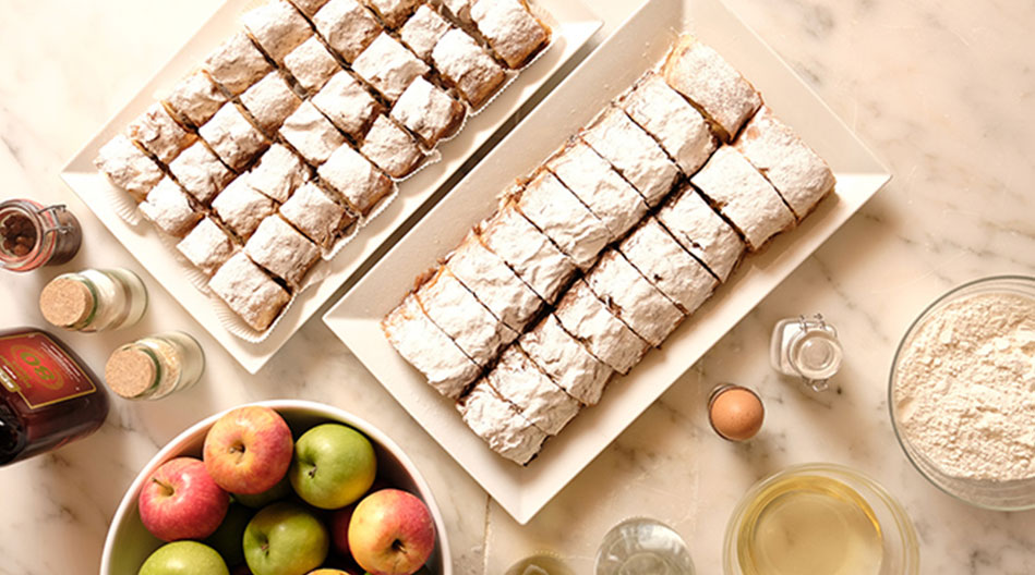 Apple strudel oldest recipe thin pastry