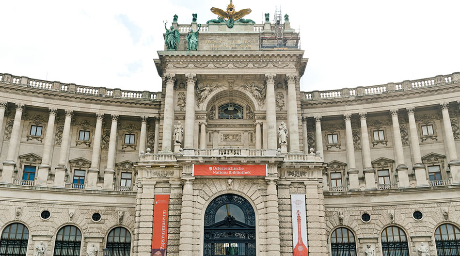 Biblioteca Nazionale Austriaca Ingresso Heldenplatz